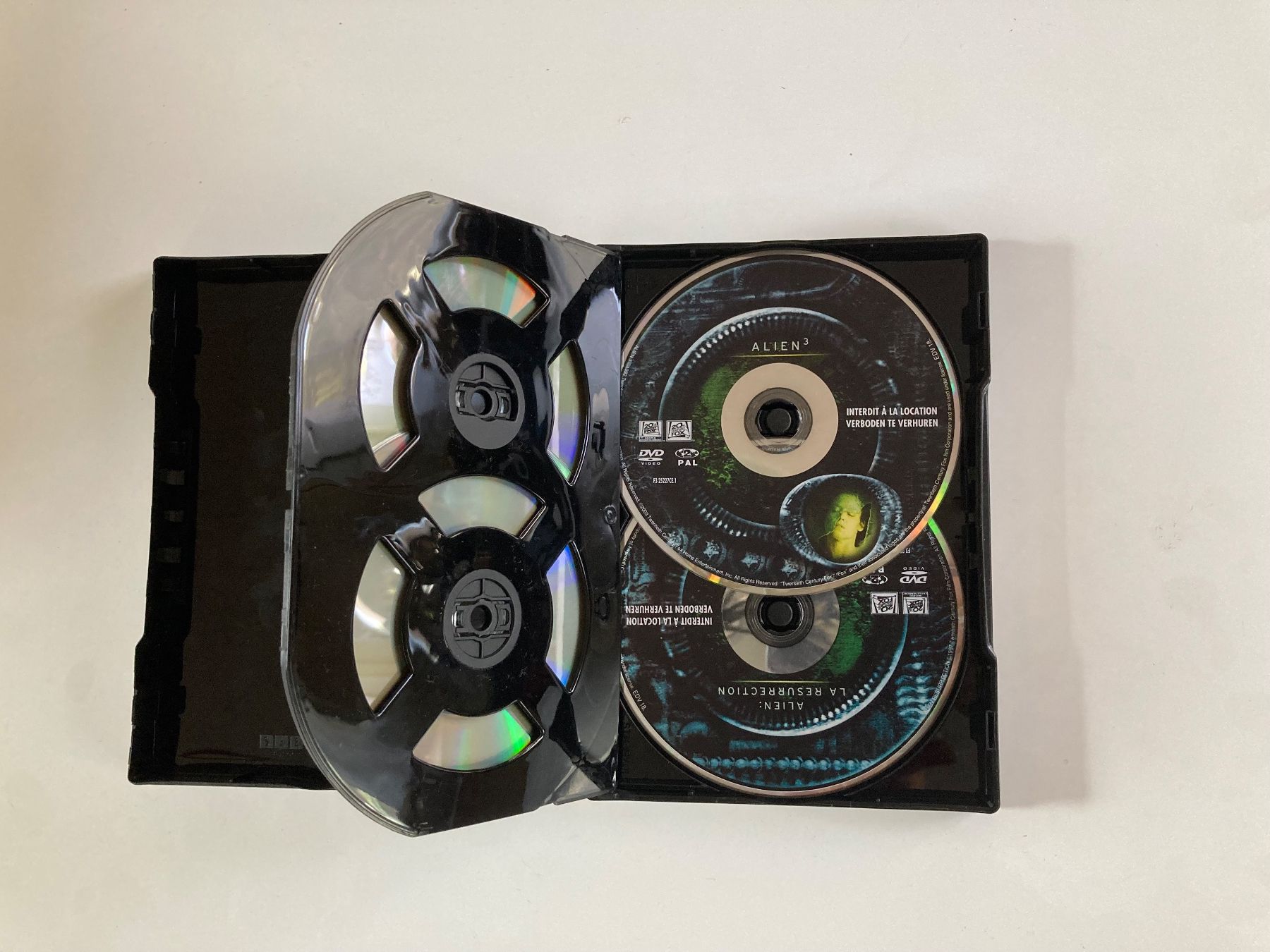 Tutti i DVDs: Alien Quadrilogie Coffret DVD Steelbook 4 disques – Usato da Bassecourt venduto da CALUMET-X 5