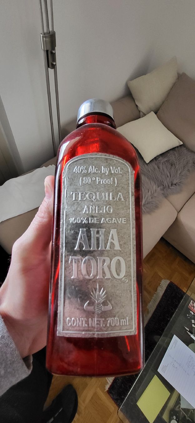 Altro: Tequillaflasche zum nachfüllen – Usato da Basel venduto da topthings 4