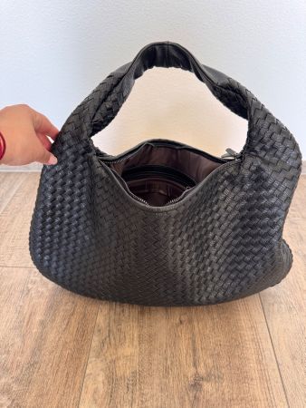 Elegante Flechttasche in Schwarz (neu & ungetragen)
