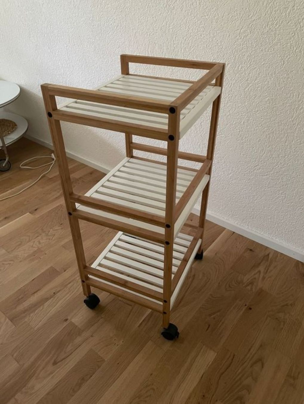 Banconi: Praktischer Rollwagen - Top Zustand! – Usato da St. Gallen venduto da charly92 1