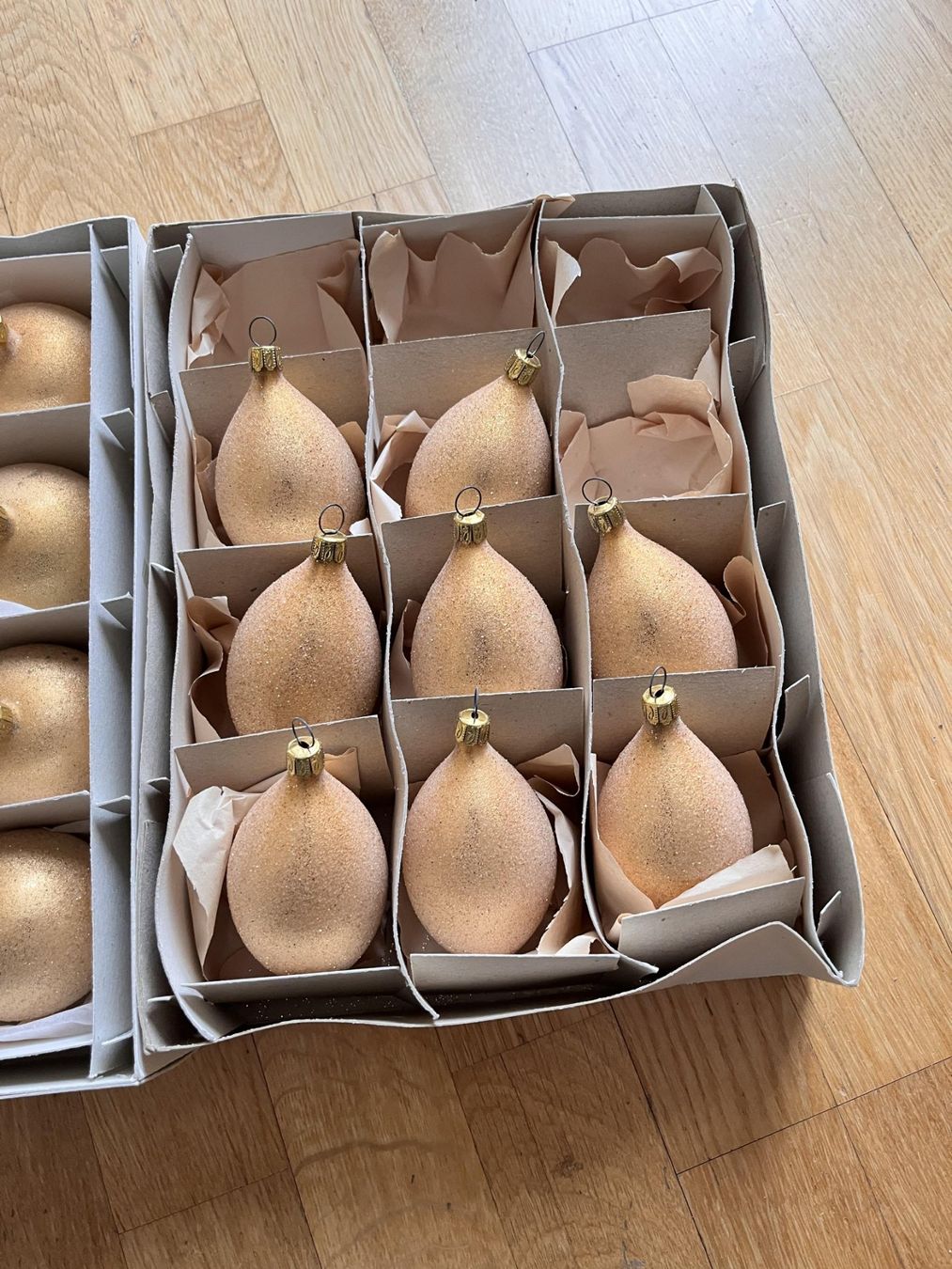 Tutte le decorazioni: Christbaumkugeln gold – Usato da Urtenen-Schönbühl venduto da Musk_69 3