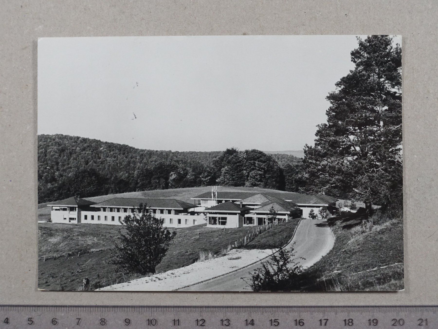 Cartoline postali: Hölstein BL, Evang. Heimstätte Leuenberg – Usato da Lenzburg venduto da fh1