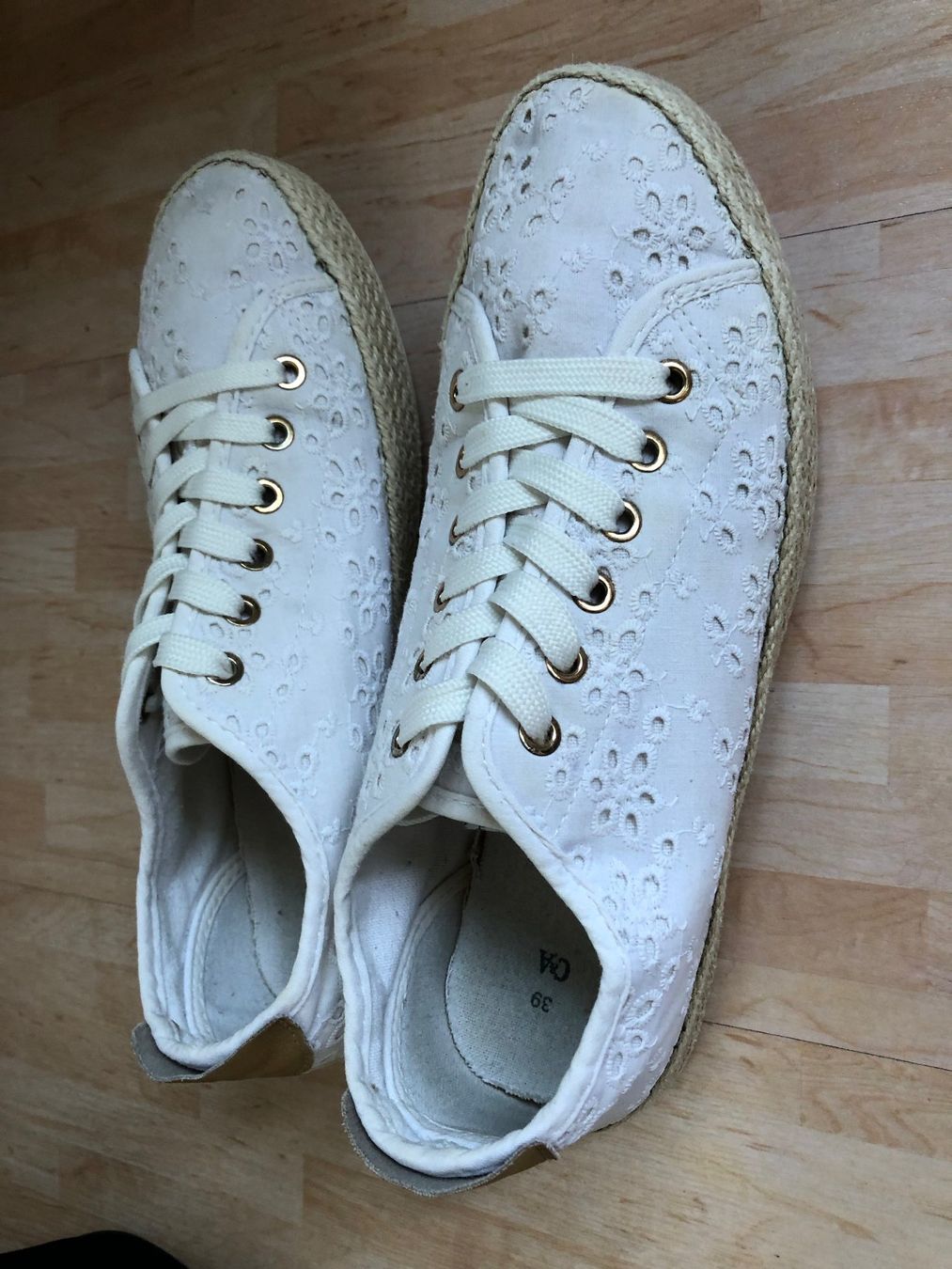 C&A Damenschuhe: C&A Sneaker, Stoffschuhe, Boho-Stil, weiss, Grösse 39 – Gebraucht aus Zürich von aboxi 3
