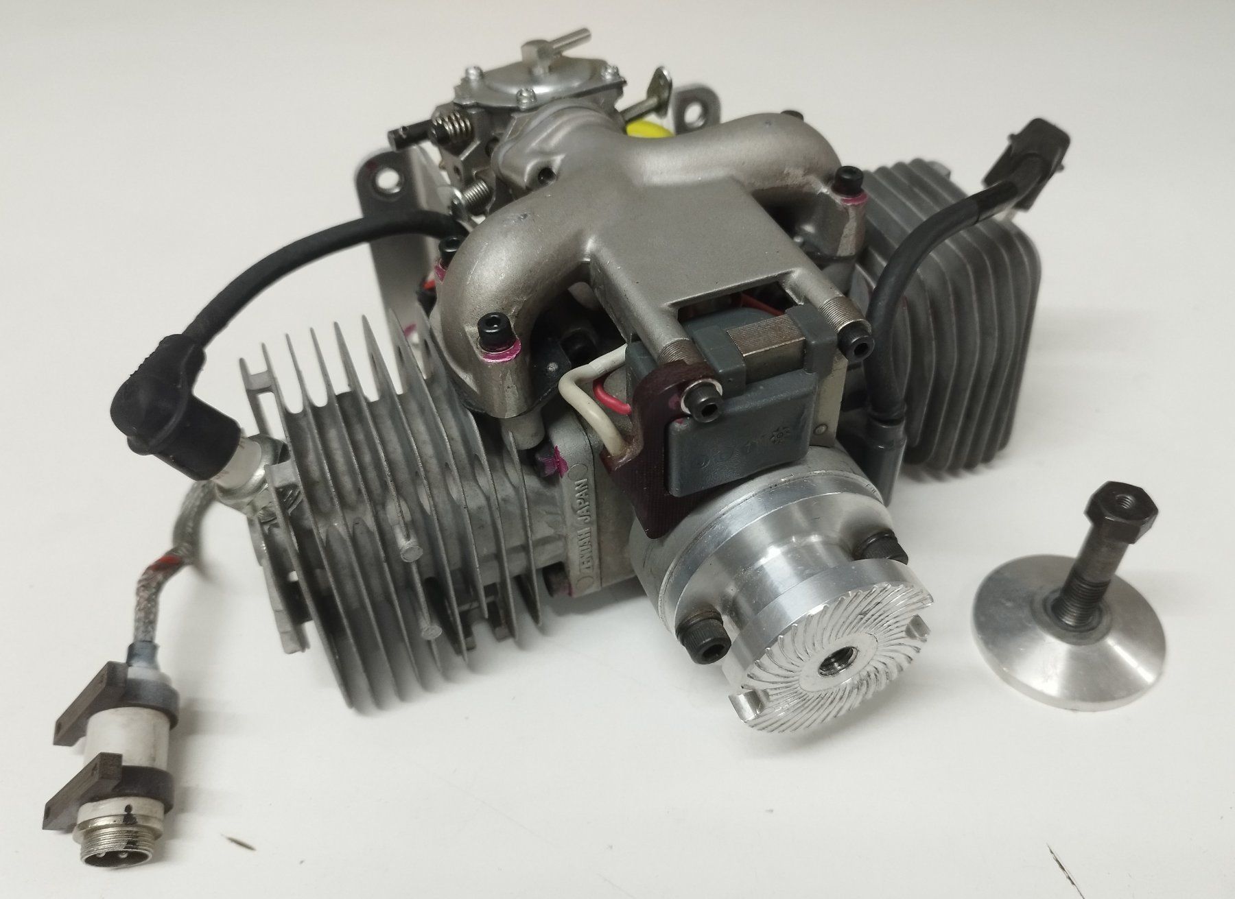 RC Kits de montage: Occasion ZG 74ccm Boxer – D'occasion à Kestenholz par Modellbaukeller