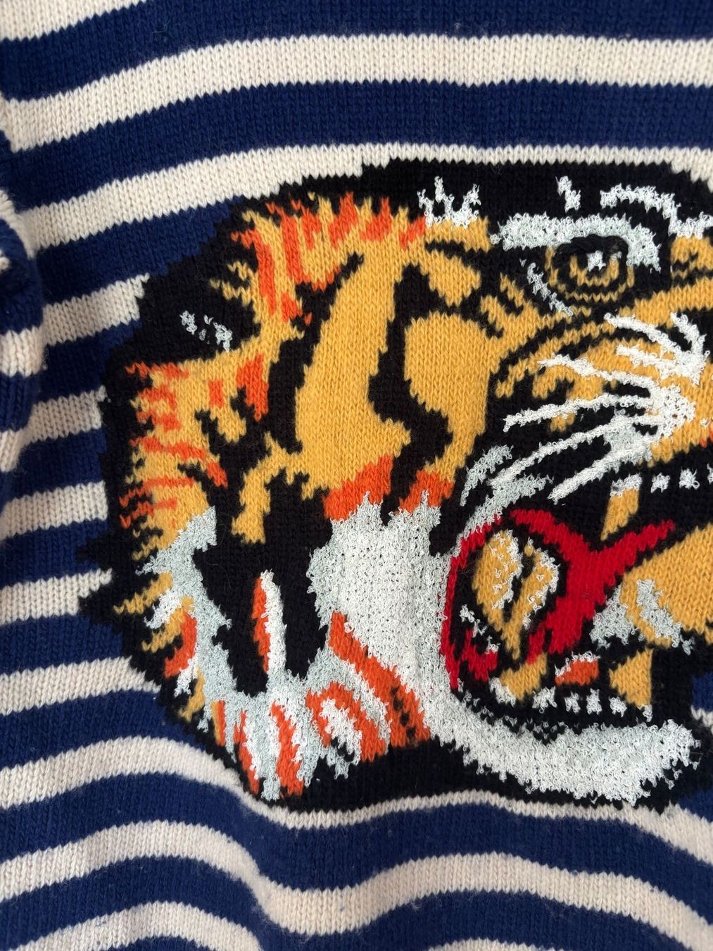 Gucci Pullover & Sweatshirts: Gucci Wollpullover blau weiss, Tiger , 34/36 – Gebraucht aus Herrliberg von mayfi 5