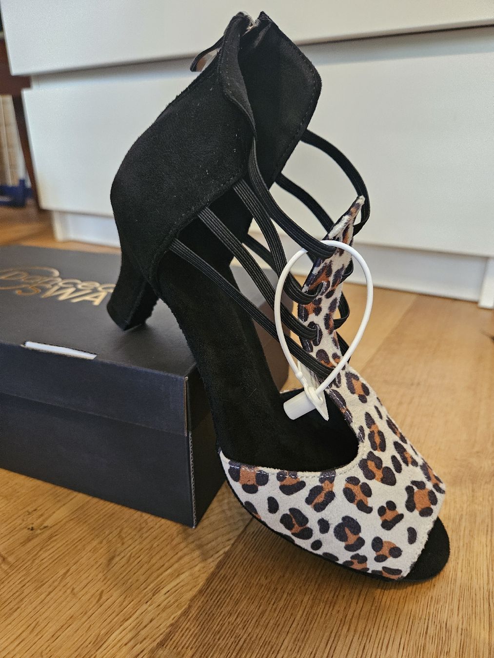 Scarpe da donna: Tanzschuhe von Dance and Sway – Nuovo e nell'imballaggio originale da Mollis venduto da kaleidoscope 2