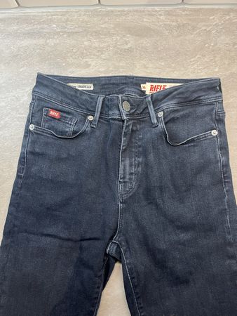 Jean Rifle