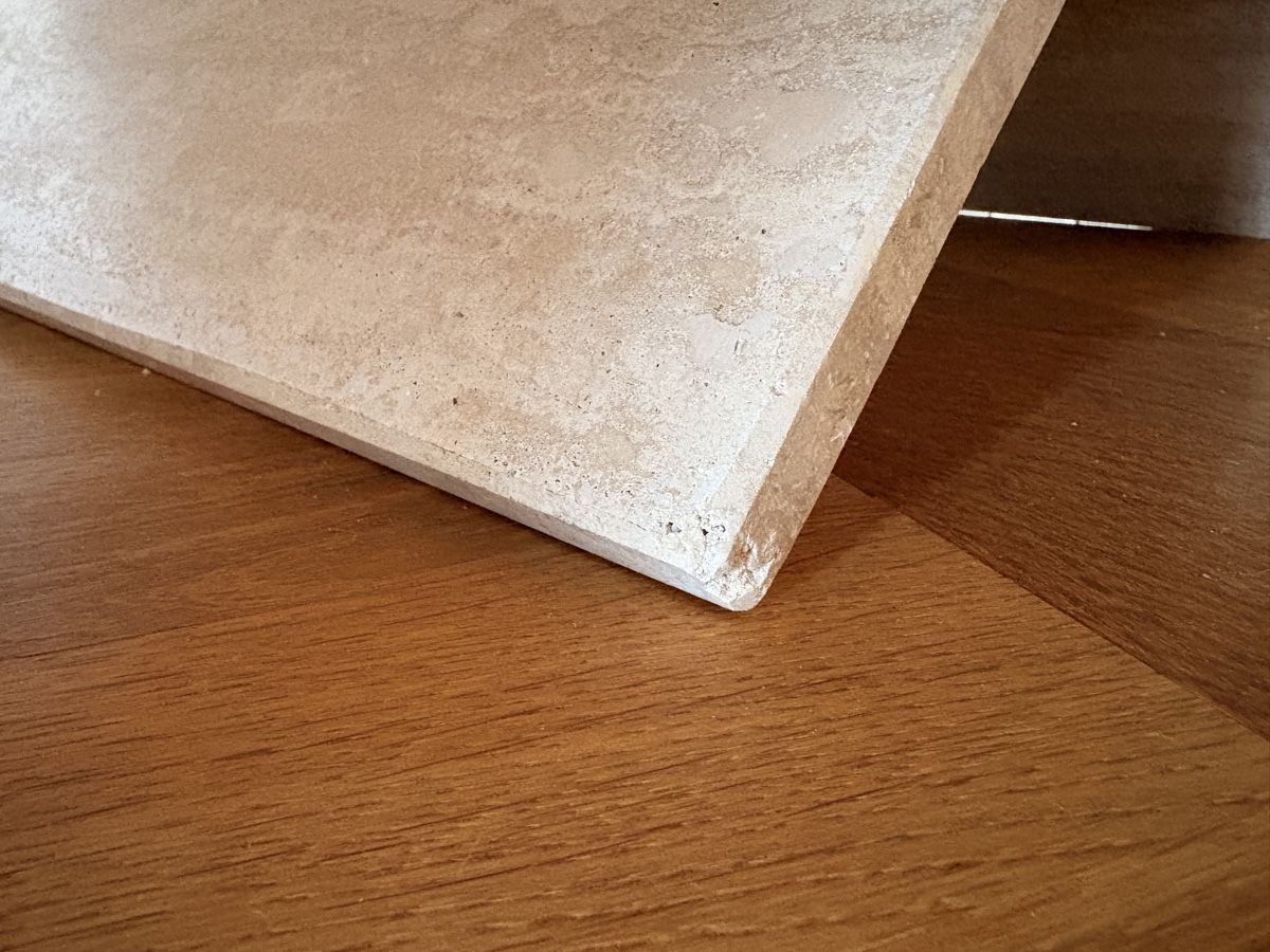 Tavoli: Vintage Couchtisch aus Travertin – Usato da Zürich venduto da viv_nevi 5