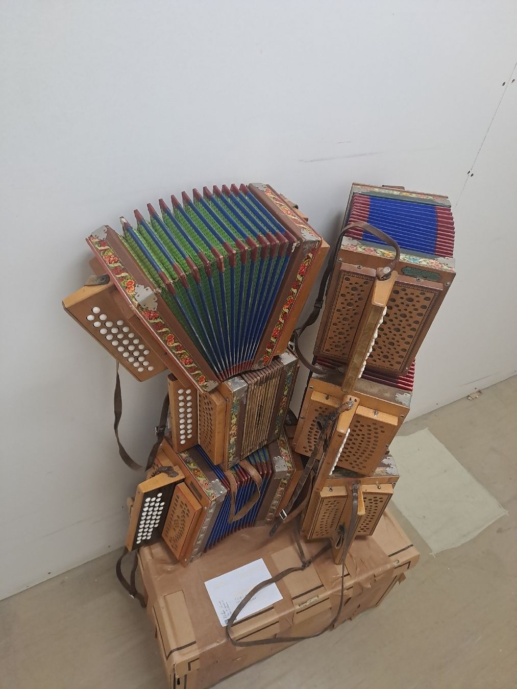 Musikinstrumente: 6 schwyzerorgeli  – Gebraucht aus Villeneuve von BibiVintage 8