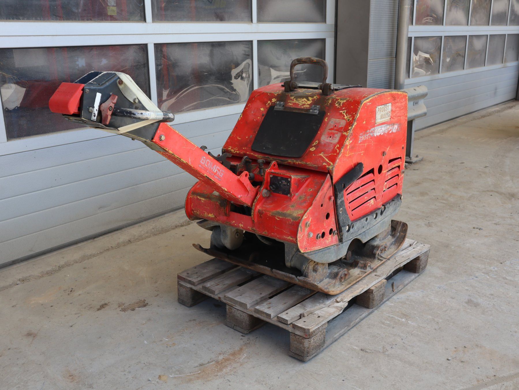 Bomag Tutte le macchine: Bomag BPR 100/80 D Vibroplatte – Usato da Hasle LU venduto da Arag08 3
