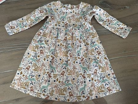 Mädchenkleid langarm Waldtiere Motiv ca. Gr. 110🦌🦌🐇