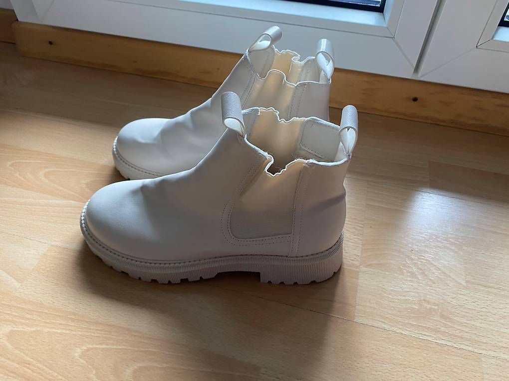Scarpe da donna: Stiefel Gr. 39 Beige – Nuovo (secondo la descrizione) da Hettlingen venduto da BKH2021 4