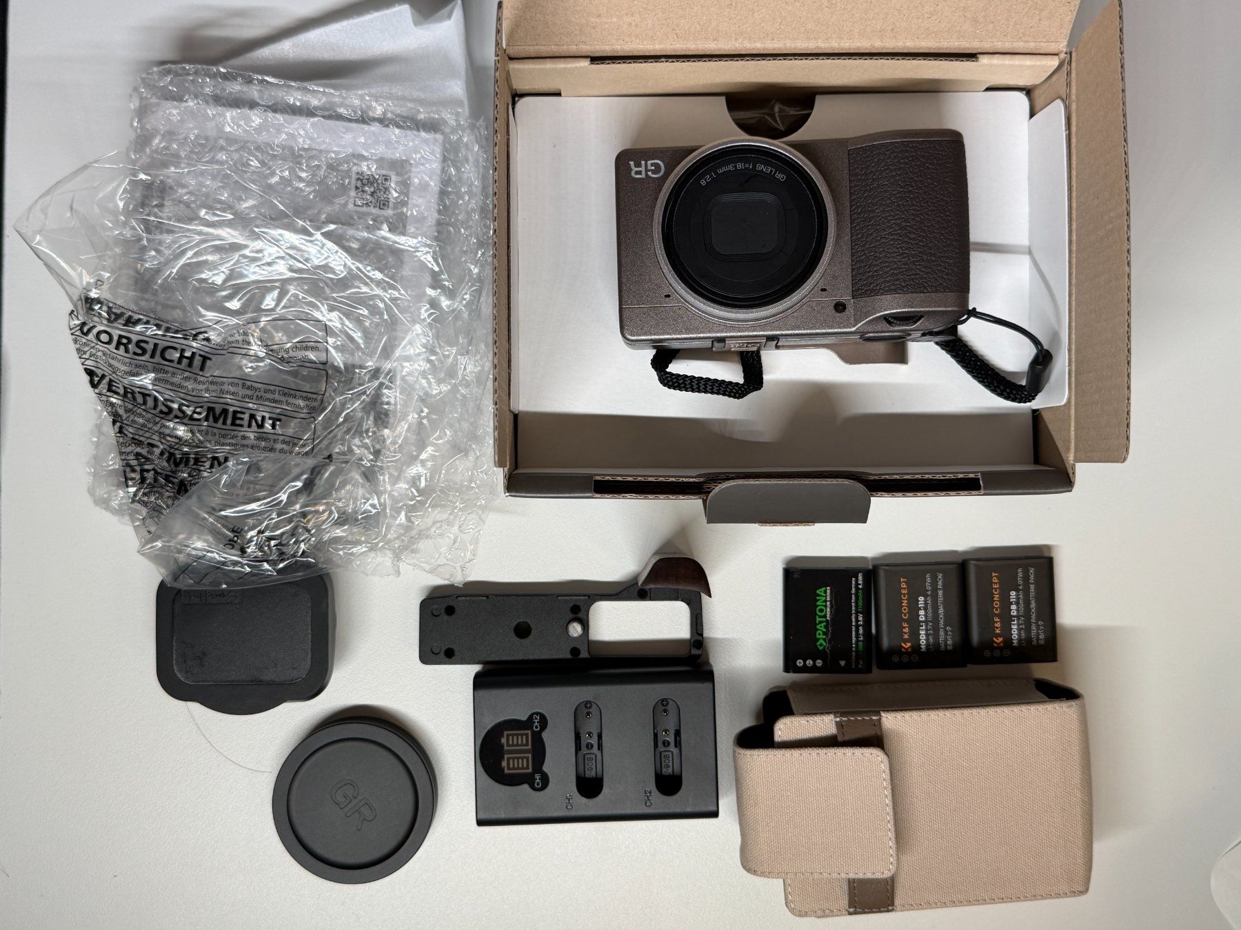 Ricoh Fotocamera: Ricoh GR3 Diary Edition Limited – Usato da Zürich venduto da ric_wz68 1