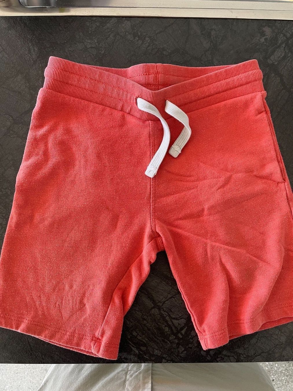 Lotti & Set di vestiti: short hm enfant – Usato da Sion venduto da tchana77