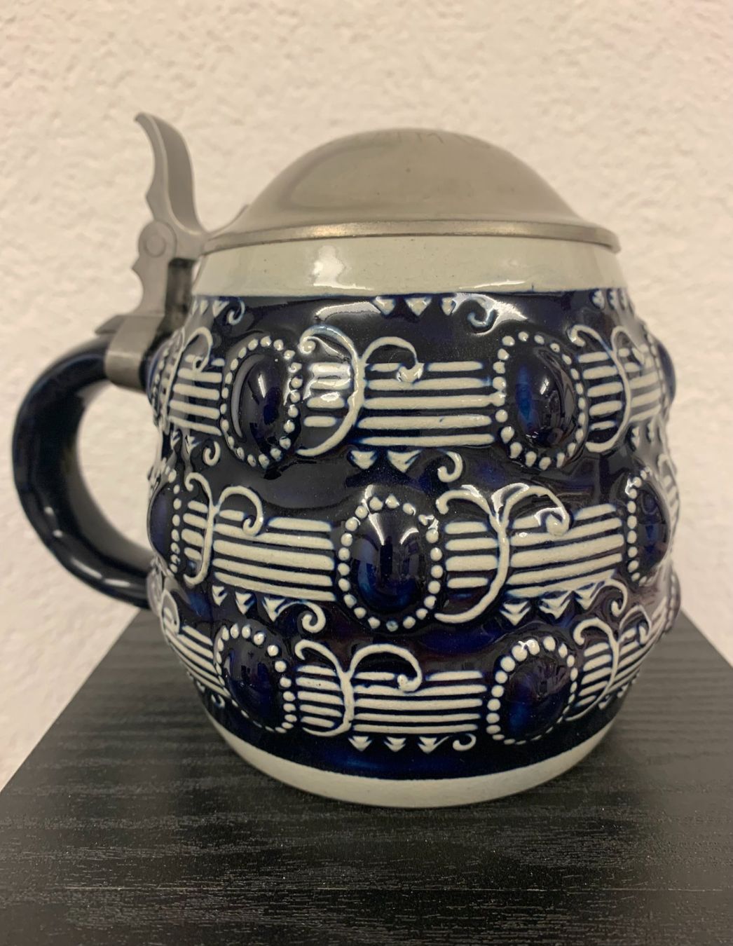 Bicchieri: Bierkrug - Bierhumpen mit Zinndeckel – Usato da Gundetswil venduto da Egro100 1