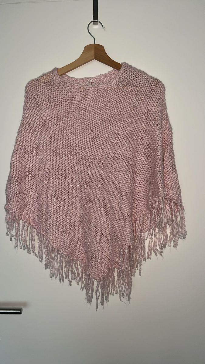 Jacken & Mäntel: Wunderschöner, warmer Poncho – Gebraucht aus Dübendorf von an_nk8z