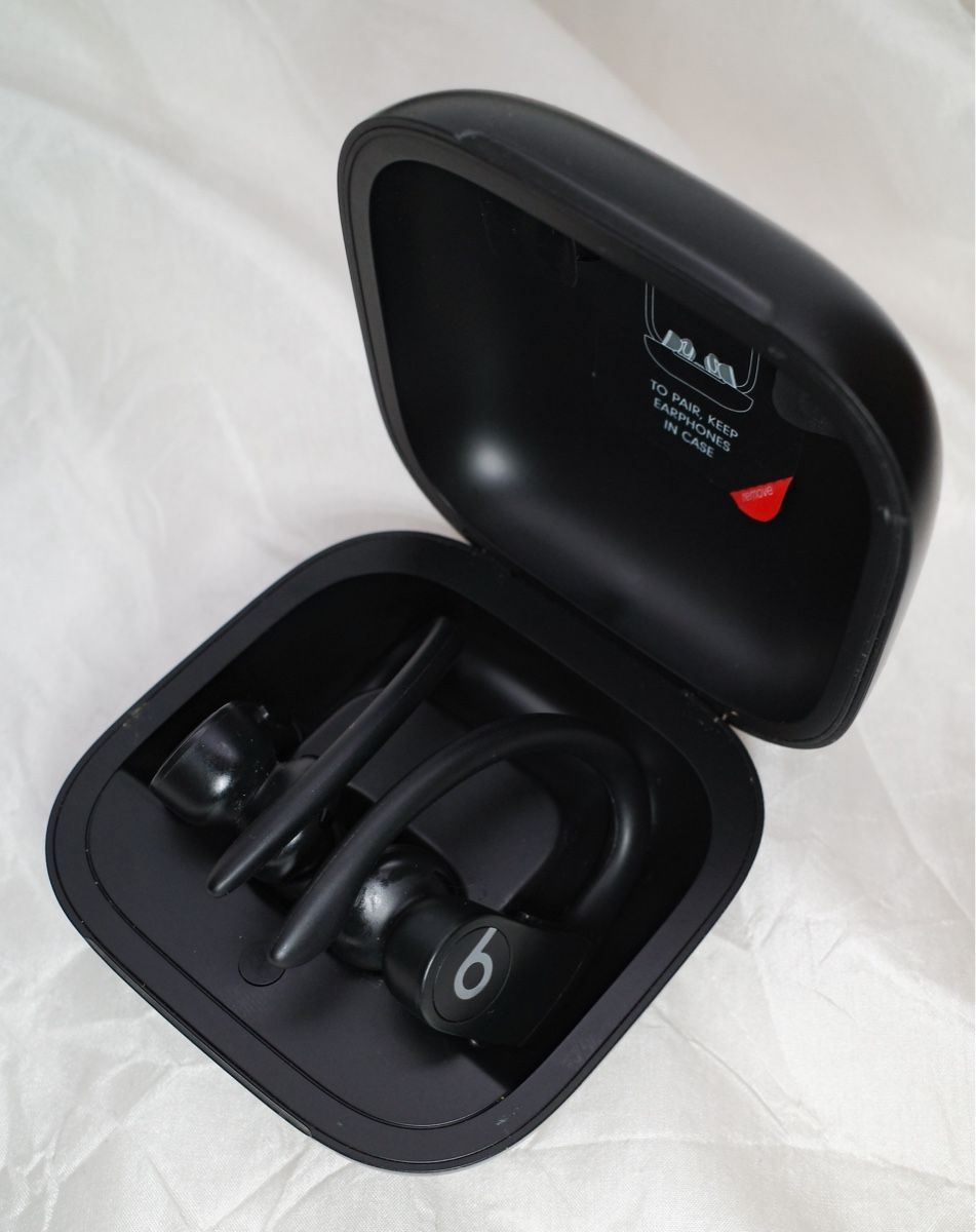 Beats Kopfhörer: POWERBEATS PRO Beats Bluetooth Headphones Kopfhörer inear – Gebraucht aus Rüti (ZH) von vint-age 1