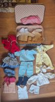 herziger Donald Duck Puppenkoffer mit 16 Kleidli