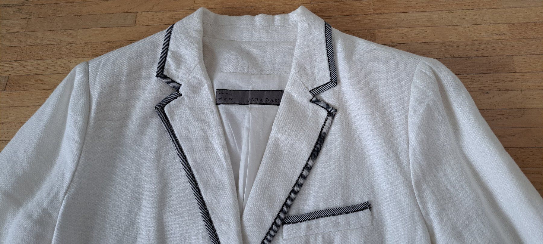 Giacche: Chic blazer blanc – Nuovo (secondo la descrizione) da Le Mont-sur-Lausanne venduto da olatiu 1