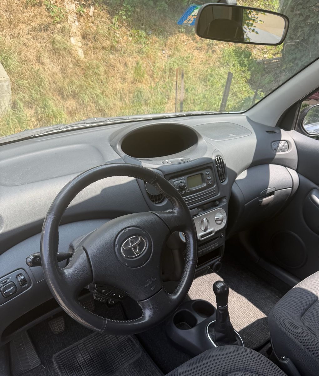 Toyota Autos: Toyota Yaris Verso 1.4 D  – D'occasion à Gelterkinden par Specialhunter 8