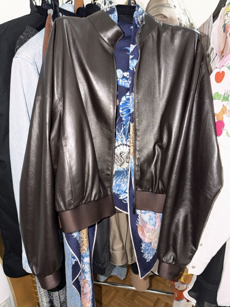 Gucci Vestes: Gucci leather Jecker  – Neuf (Voir description) à Genève par val_rp9x