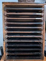 Buchdruckerei Planschrank Stehsatzregal aus Holz sehr stabil