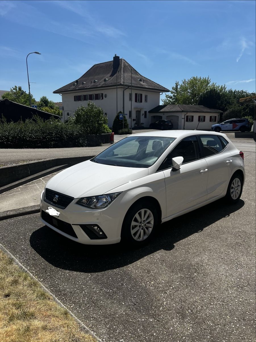 Seat Autos: Seat Ibiza 2021 mit Navi – D'occasion à Oensingen par Ninunu123 1