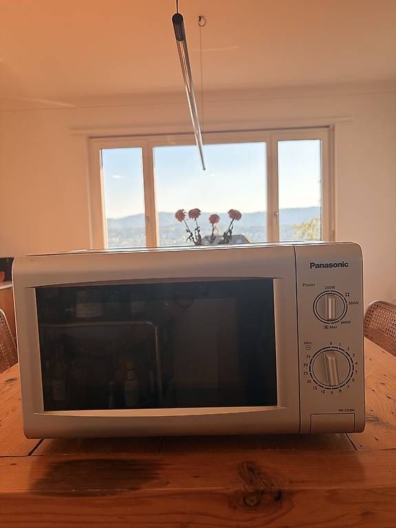 Elettrodomestici da cucina: Panasonic Mikrowelle – Usato da Küsnacht ZH venduto da Lima1212