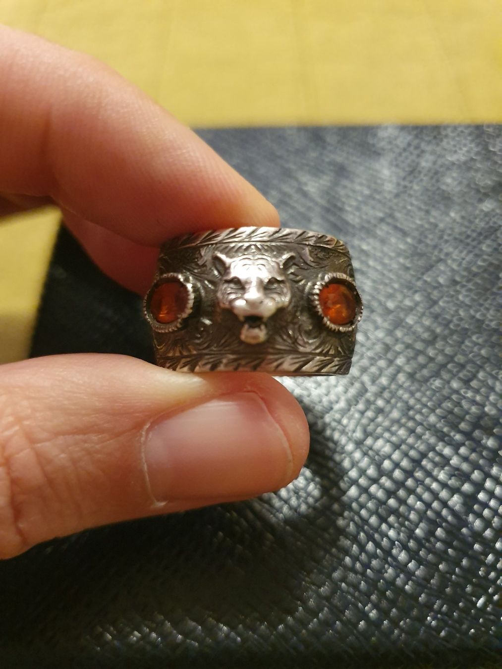 Gucci Anelli: Gucci bague tigre en argent – Usato da Le Grand-Saconnex venduto da Rgt87