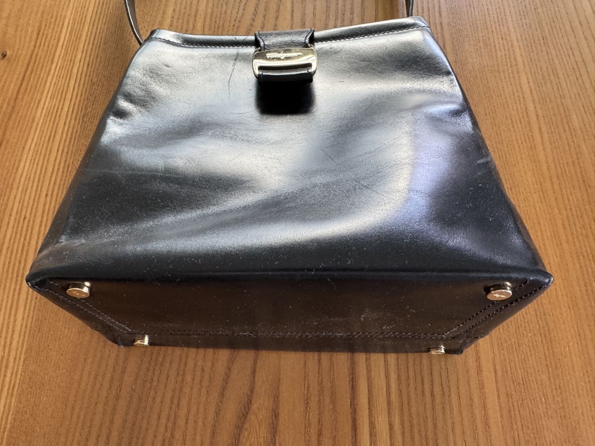 Salvatore Ferragamo Sacs femmes: Vintage Ferragamo Handtasche – D'occasion à Aesch BL par comven 1