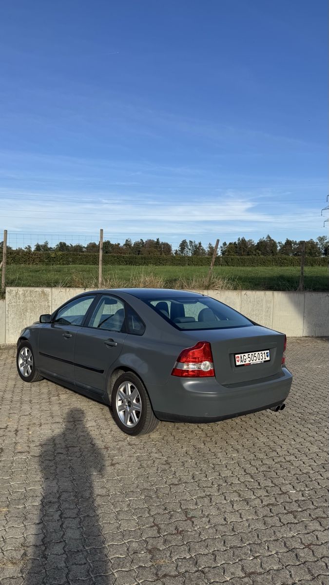 Volvo Autos: Volvo S40  – D'occasion à Staffeln par mic_zf2y 1