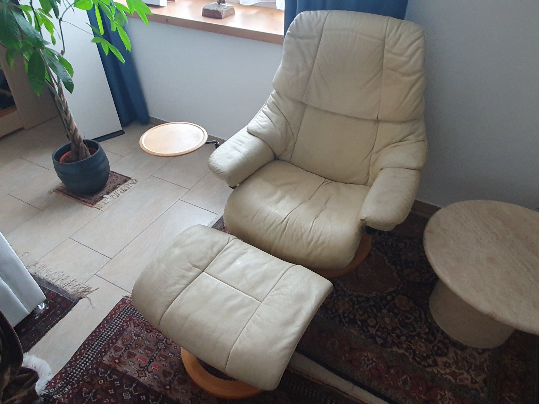 Stressless Poltrone: Stressless-Sessel Modell Reno M – Usato da Waltensburg/Vuorz venduto da Buddhas 1