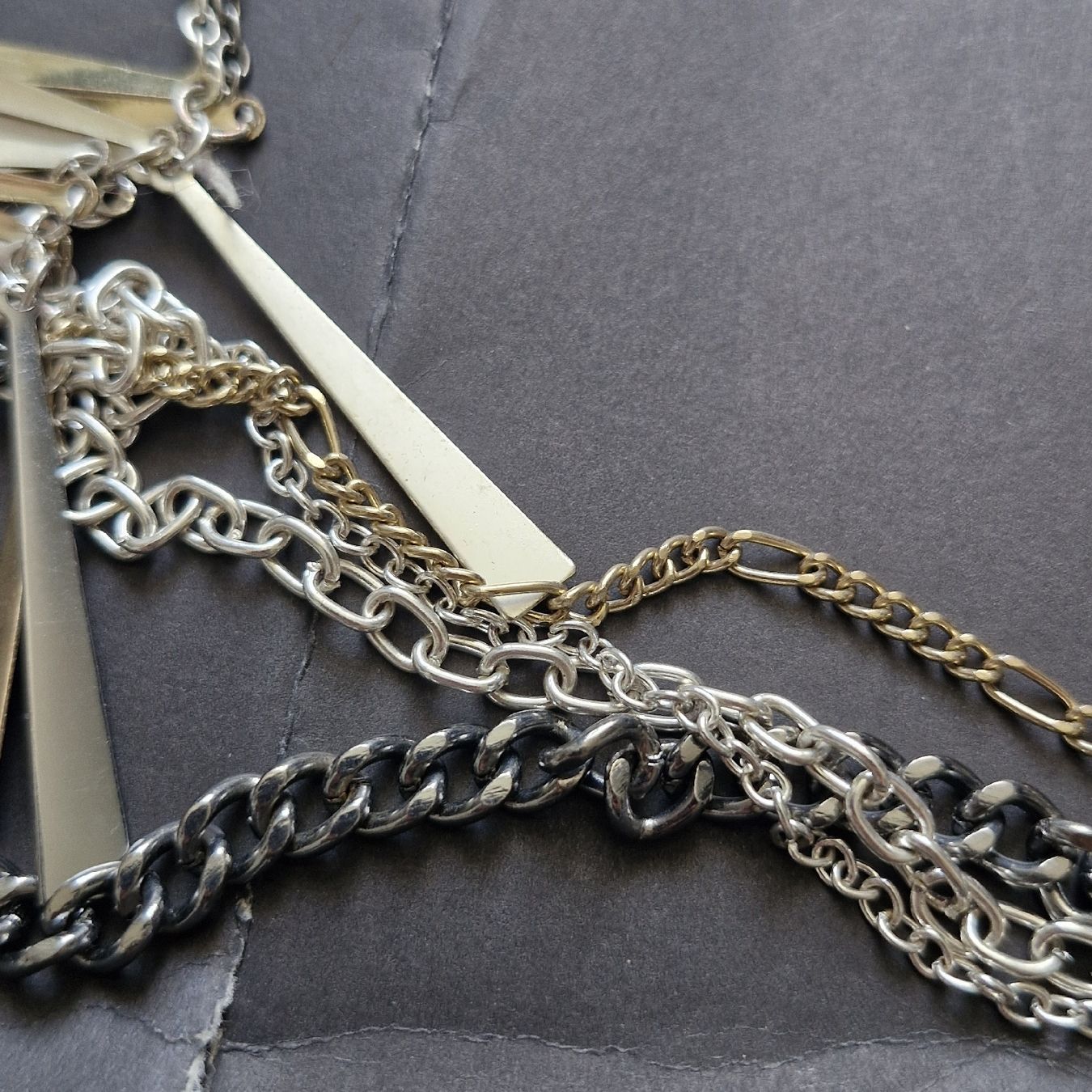 Colliers: Collier tricolore – D'occasion à Neuchâtel par yas_zdb7 2