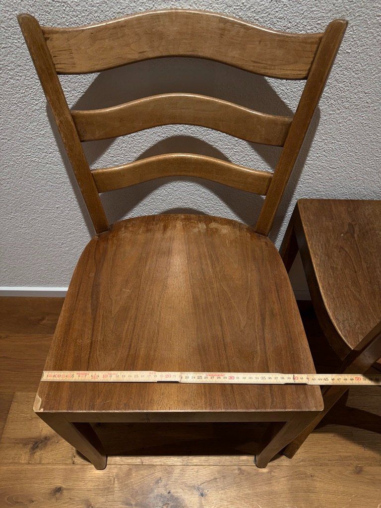 Stühle: 2 Holzstühle ab 1 CHF – Gebraucht aus Jona von swissfamilystore 4