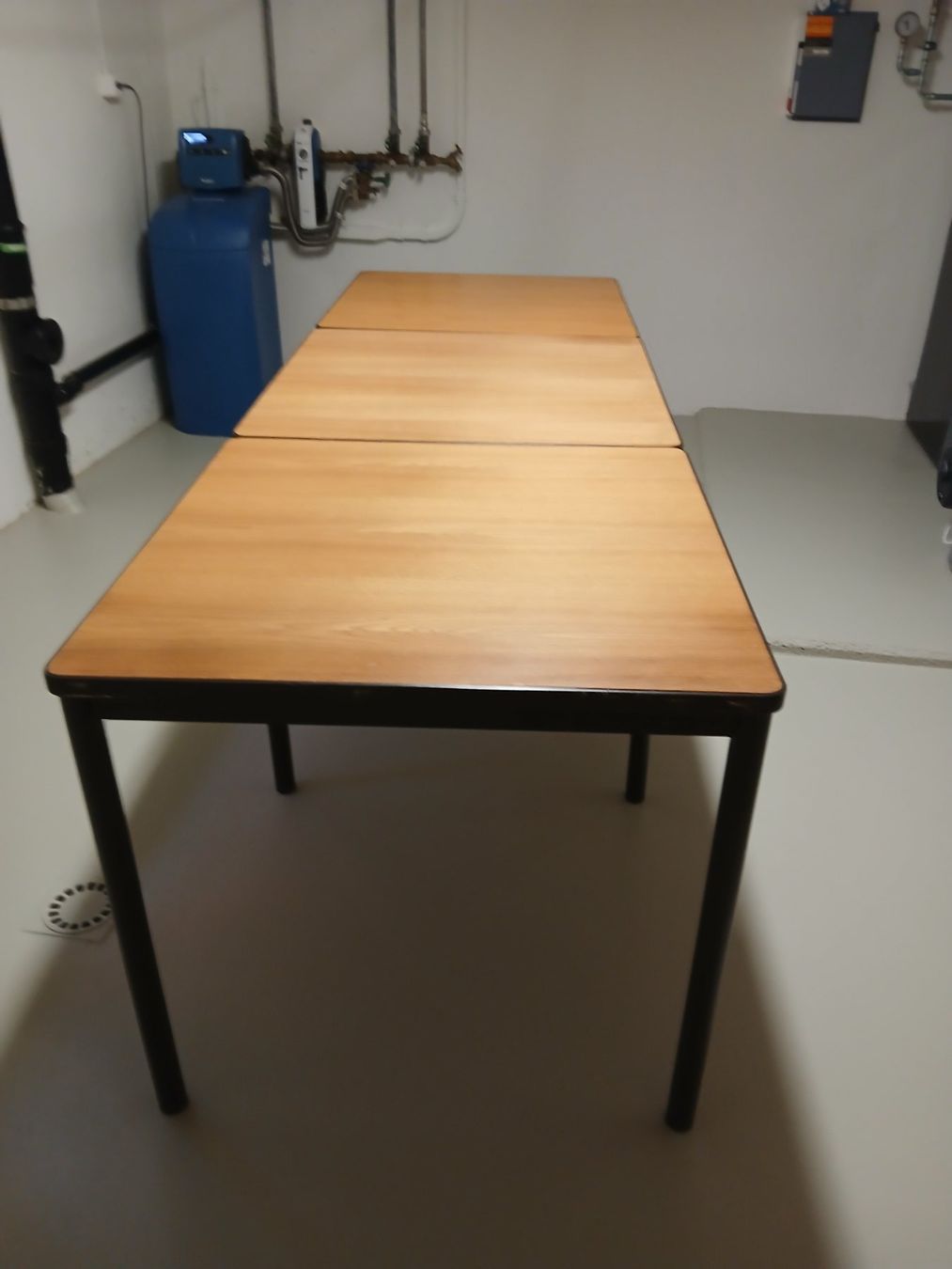 Tables: Tisch-Kombination – D'occasion à Ormalingen par ormabey