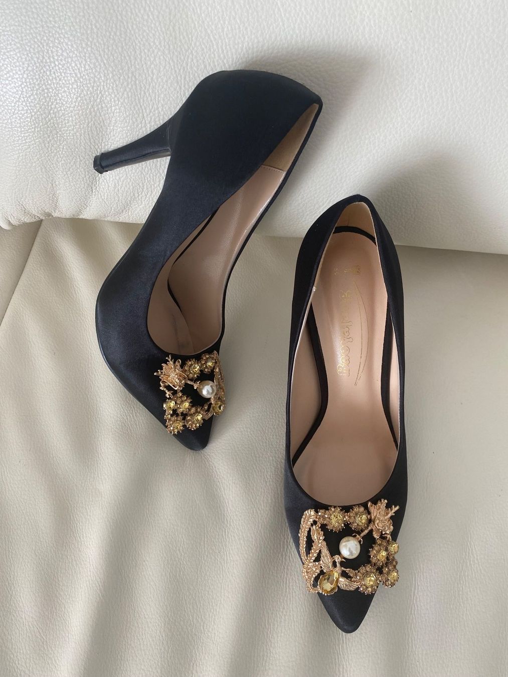 Scarpe da donna: Perfekter Auftritt mit diesem tollen Pumps mit Perlen, 38 – Nuovo e nell'imballaggio originale da Winkel venduto da ferrari2022