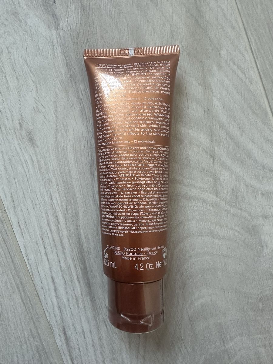 Clarins Crèmes autobronzantes: Clarins Selbstbräuner Milch-Lotion - NEU – Neuf avec emballage d'origine à Rotkreuz par sti_cdf8 1