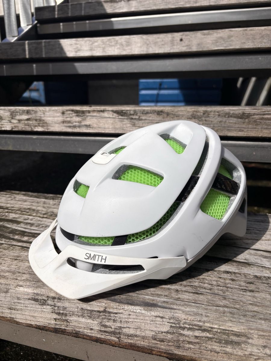 Smith Optic Caschi: Smith Forefront Fahrradhelm – Nuovo (secondo la descrizione) da Muri AG venduto da seb_lny5