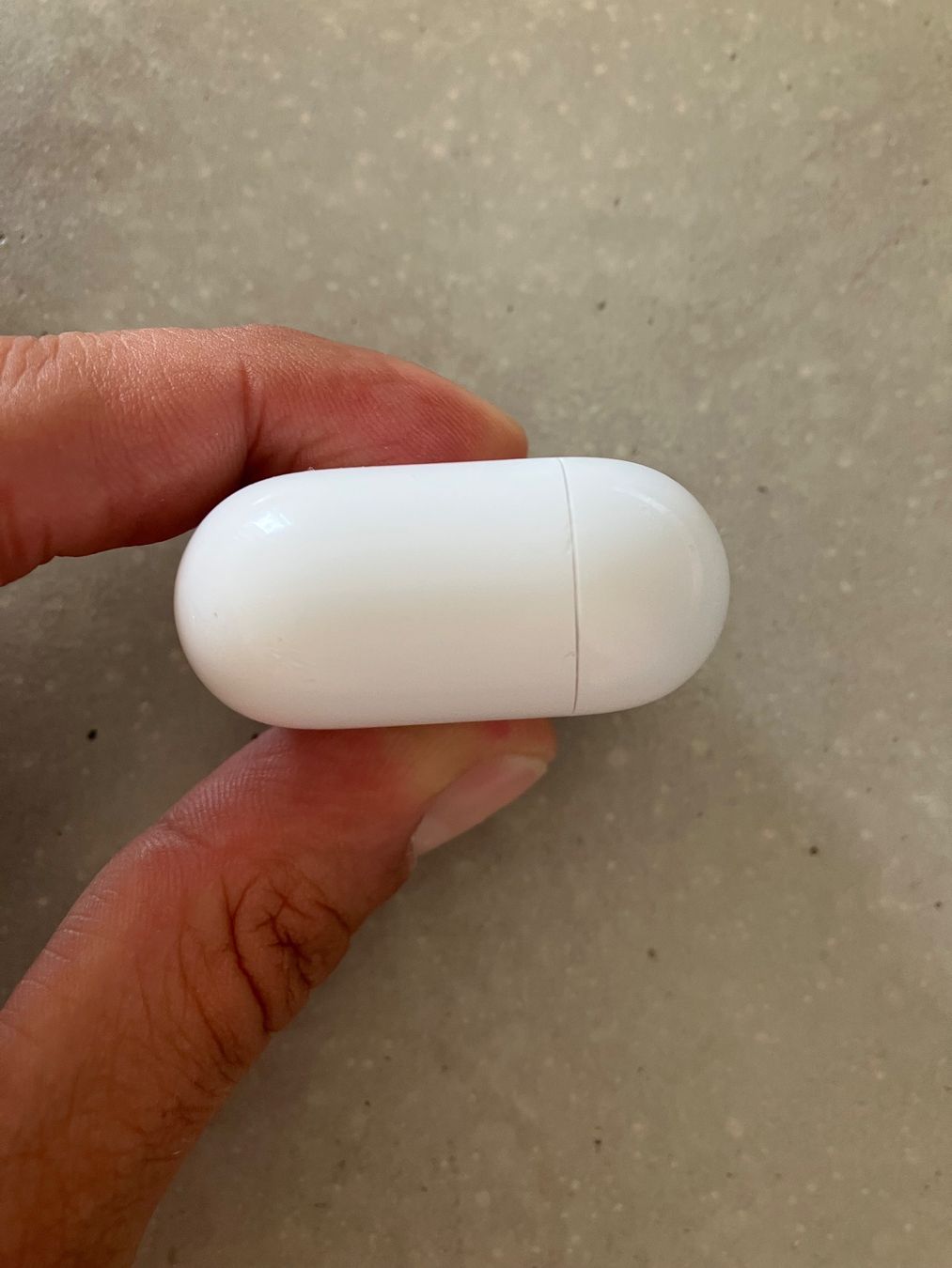 Apple Casques audio: APPLE AIRPODS 4 CASE ANC – D'occasion à Lausanne par mr.v 8