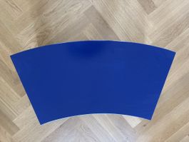 Couchtisch in Blau