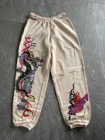 Trendy Damen Jogginghose von Bershka mit Cut-Outs Gr. S