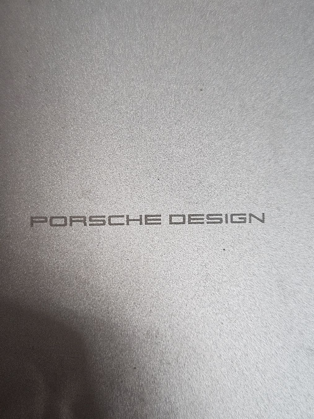 Lacie Dischi rigidi: Porsche Design Externe Festplatte 1TB – Usato da Schlieren venduto da Bestleo 1