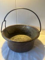 Antiker Kupferkessel mit Schmiedeisengriff 26cm innen D.