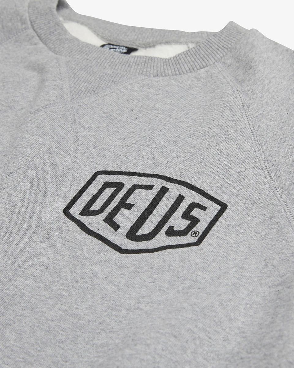 Pullover & Sweatshirts: DEUS Ex Machina Biarritz Sweatshirt XS – Gebraucht aus Zürich von bgg 3