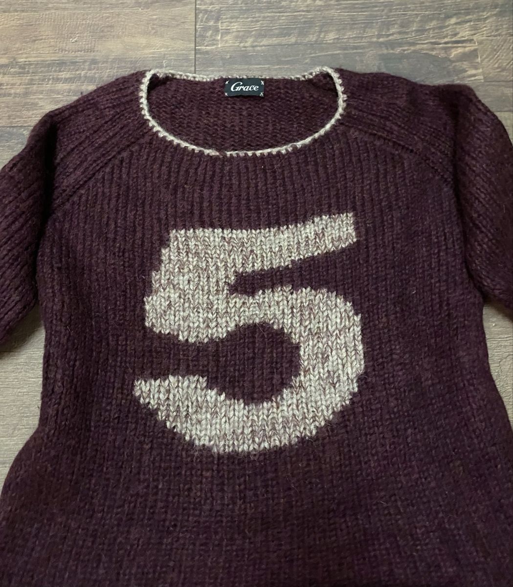 Grace Maglioni & Felpe: Grace Kuschelpullover Pflaume S  – Usato da Büron venduto da Coerner 4