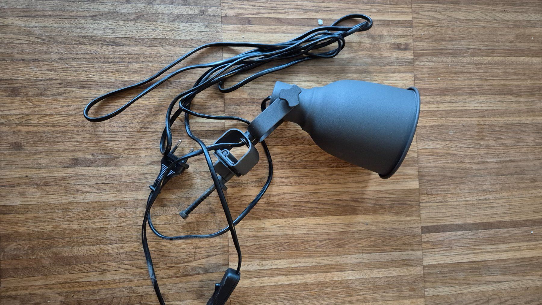 Ikea Lampes: Ikea HEKTAR Klemmspot, Lampe – D'occasion à Regensdorf par fjuzl 1