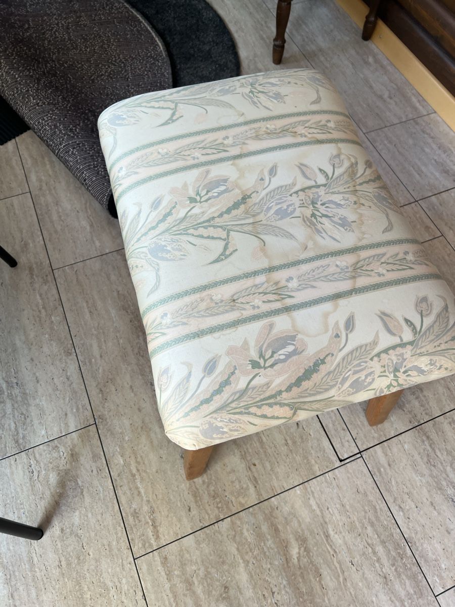 Sedie: Stuhl mit Hocker  – Usato da Appenzell venduto da jul_gxy5 4
