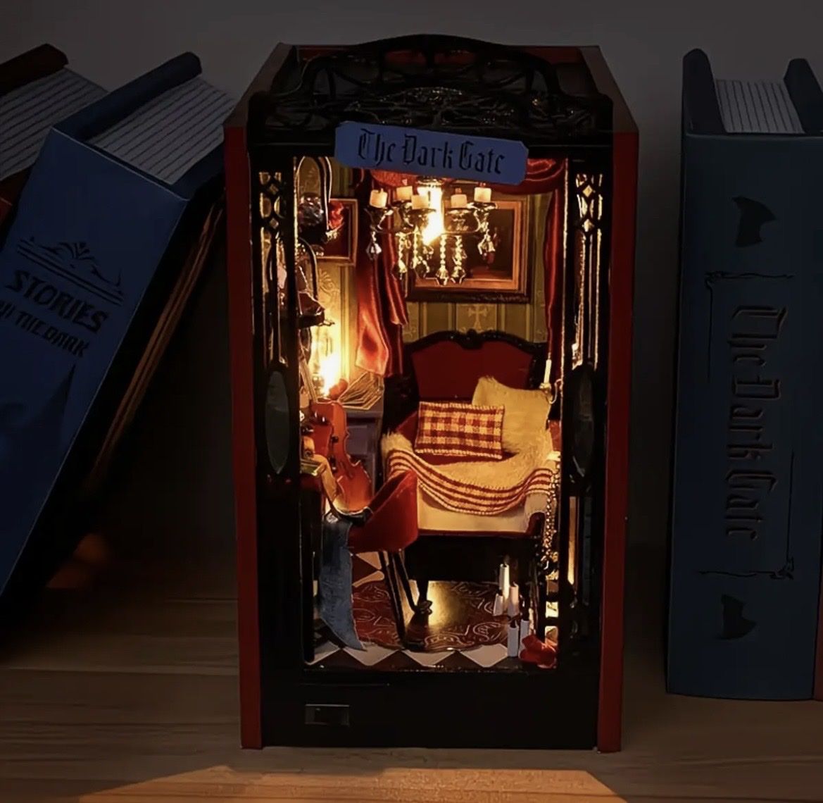Altro in Decorazioni & Accessori: Book Nook – Nuovo e nell'imballaggio originale da Aegerten venduto da pam1986 2