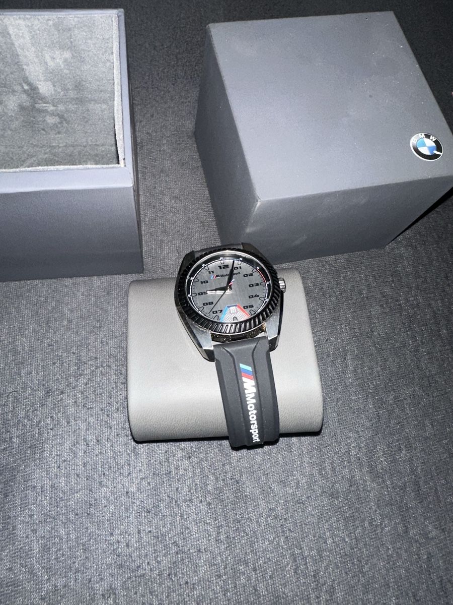 BMW Montres: BMW M Performance Uhr  – D'occasion à Rikon im Tösstal par Deno.kbks 1