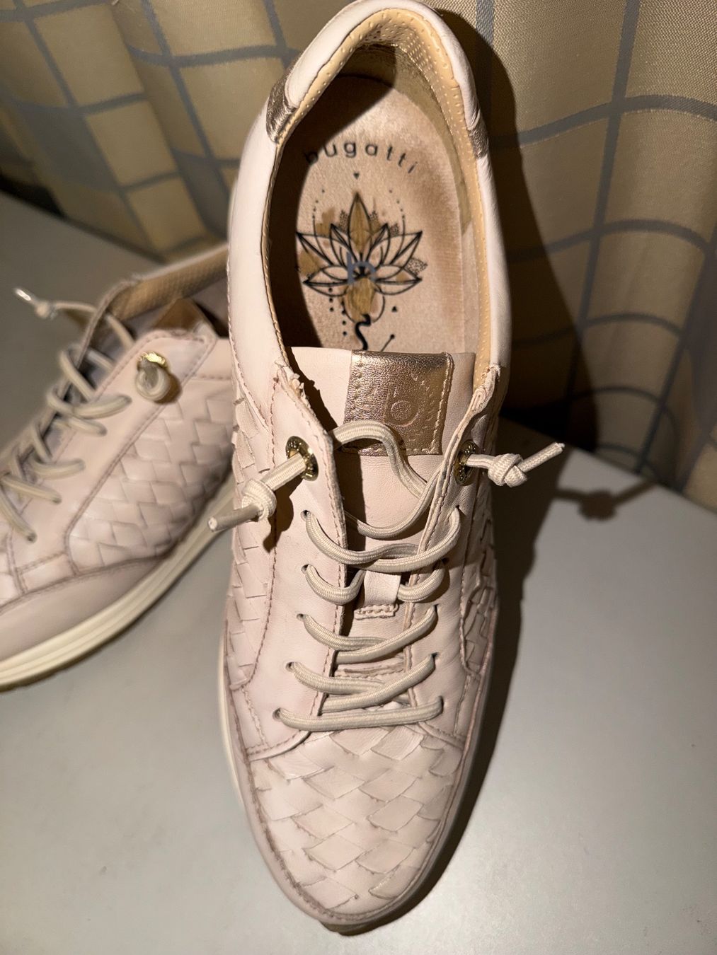 Scarpe da donna: Leder Sneaker BUGATTI 41 – Nuovo (secondo la descrizione) da Dornach venduto da samuti 1